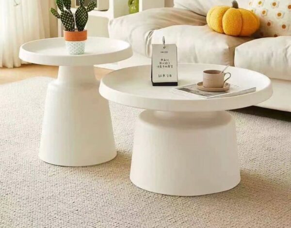 Toire round coffee table